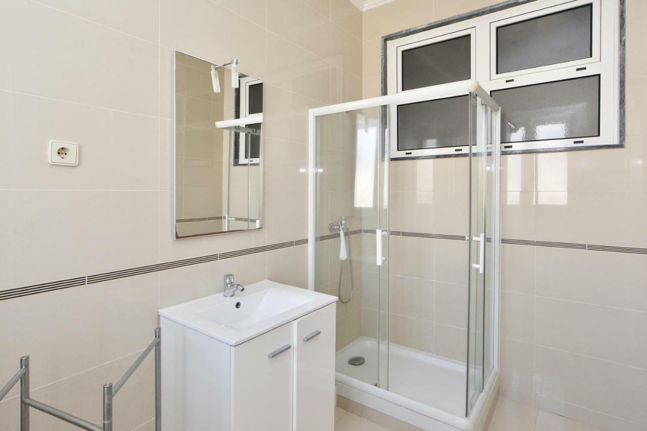 Guest House Avenida 리스본 외부 사진