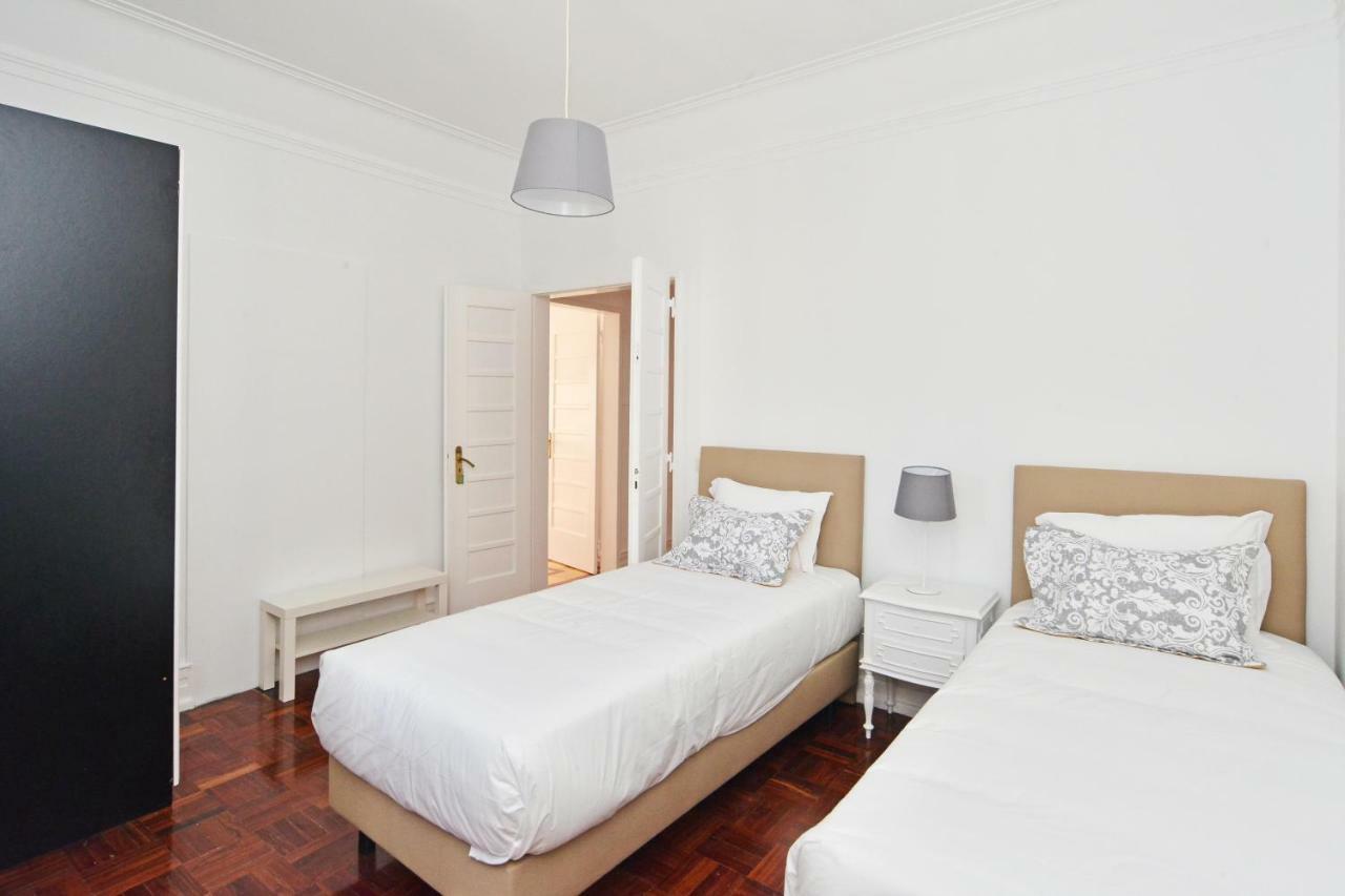 Guest House Avenida 리스본 외부 사진